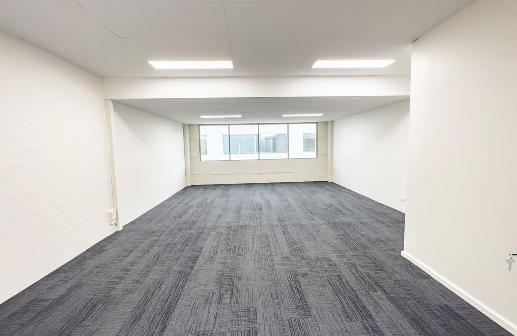 1E/135 Victoria Street, Bunbury, WA, 6230 - Image 2