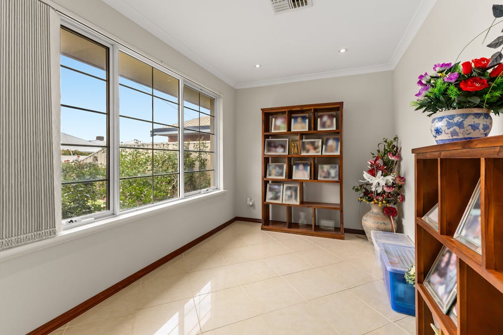 36 Forum Way, East Bunbury, WA, 6230 - Image 8