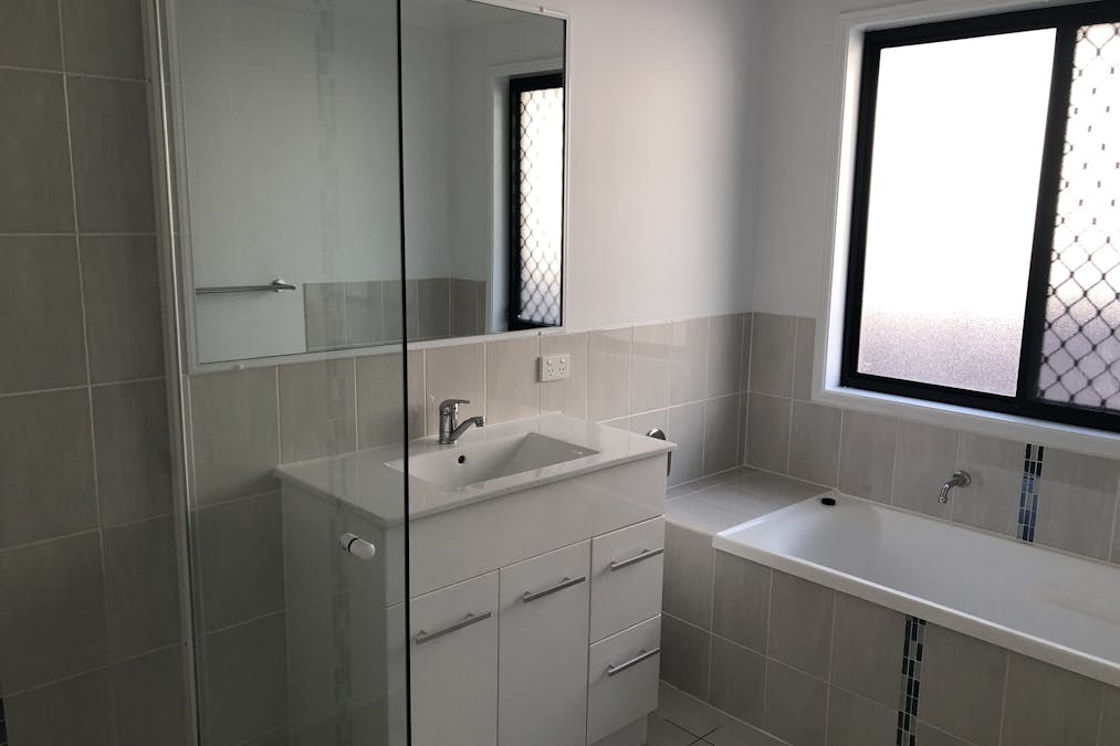 23 Cania Way, Clinton, QLD, 4680 - Image 8