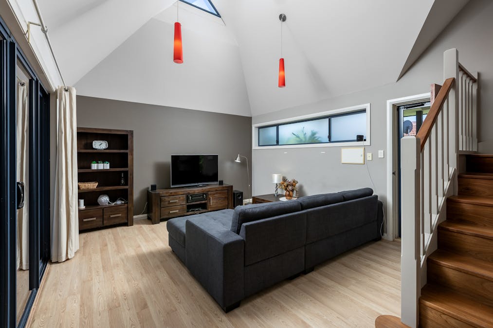 2/106 Forrest Avenue, South Bunbury, WA, 6230 - Image 2