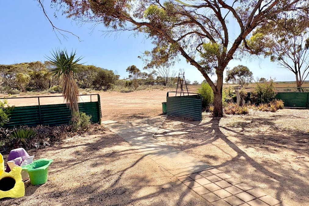 391 Kalanbi Road, Ceduna, SA, 5690 - Image 30