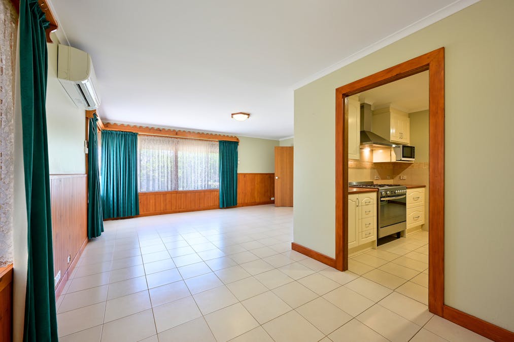 9 Constable Place, Whyalla Norrie, SA, 5608 - Image 7