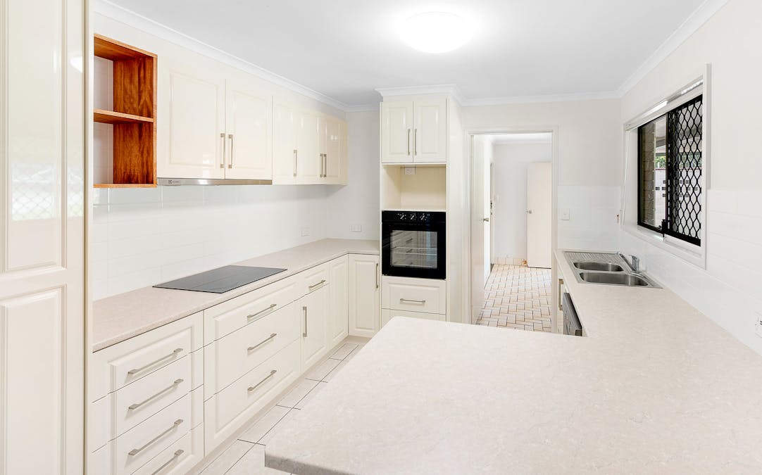 8 Waratah Street, Kin Kora, QLD, 4680 - Image 10