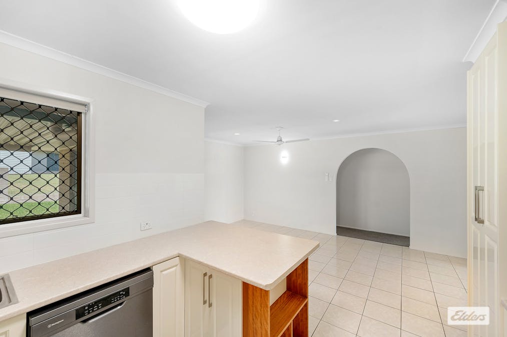 8 Waratah Street, Kin Kora, QLD, 4680 - Image 11