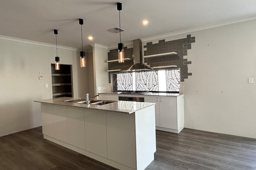 3 Robusta Road, Eaton, WA, 6232 - Image 2