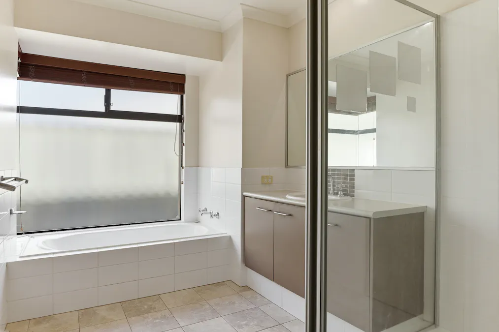 44 Clearwater Way, Singleton, WA, 6175 - Image 19