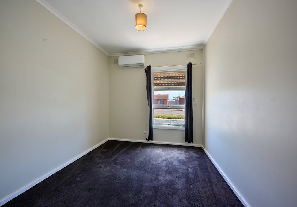 83 Flinders Avenue, Whyalla Stuart, SA, 5608 - Image 12