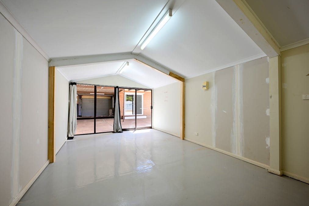 83 Flinders Avenue, Whyalla Stuart, SA, 5608 - Image 17