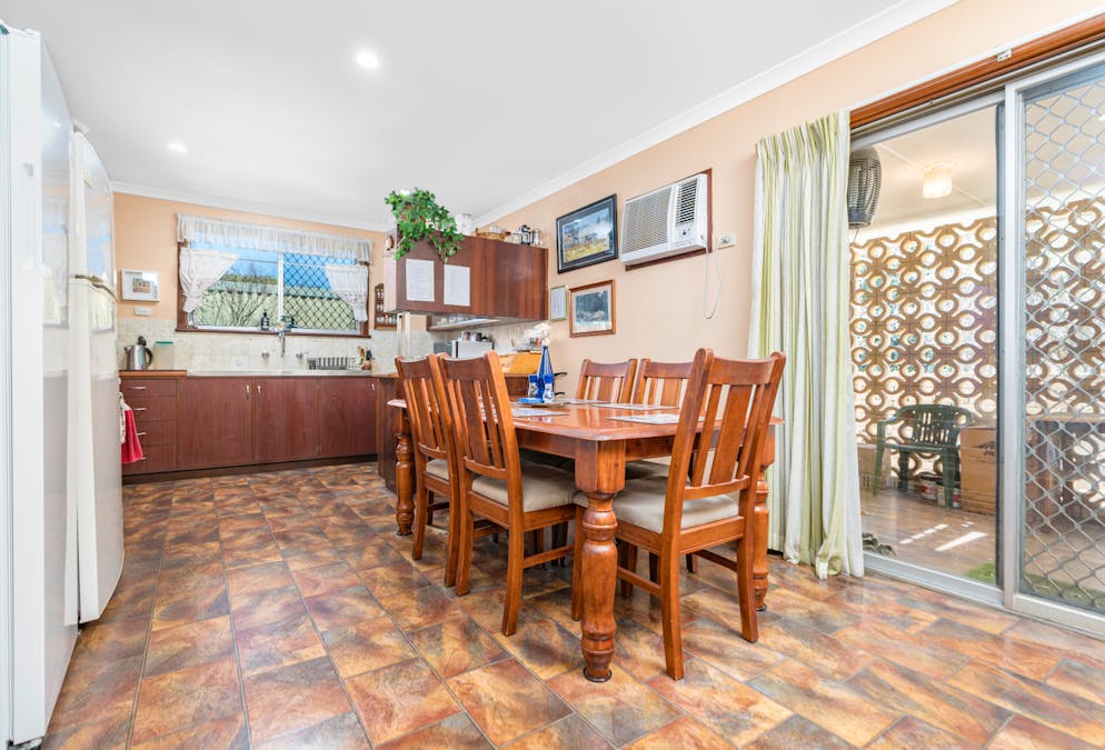 13 Alexander Drive, Glenfield, WA, 6532 - Image 12