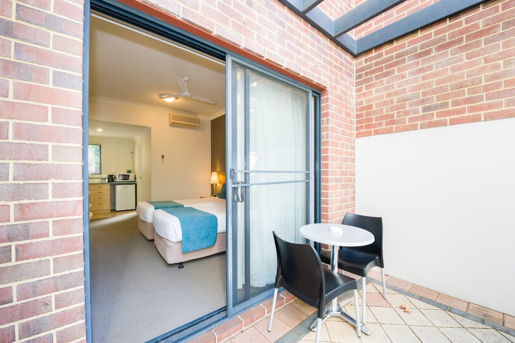 19/14 Lyons Cove, Bunbury, WA, 6230 - Image 6