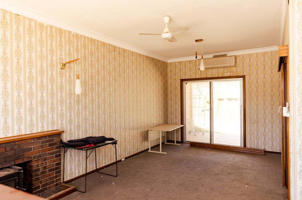 1 Harling Street, Merredin, WA, 6415 - Image 9