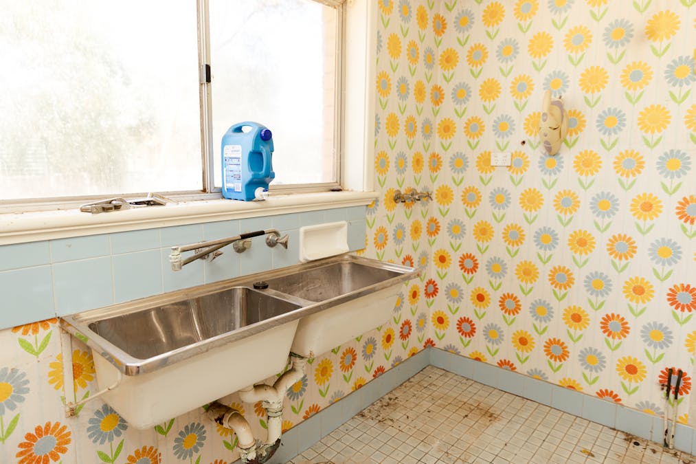 1 Harling Street, Merredin, WA, 6415 - Image 16