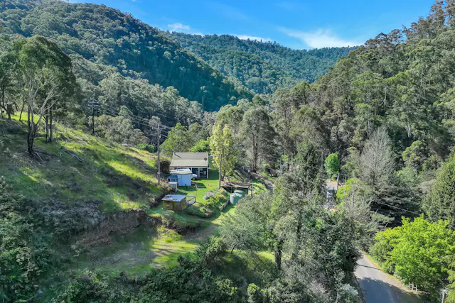 7438 Mansfield-Woods Point Road — photo from Elders Real Estate Mansfield