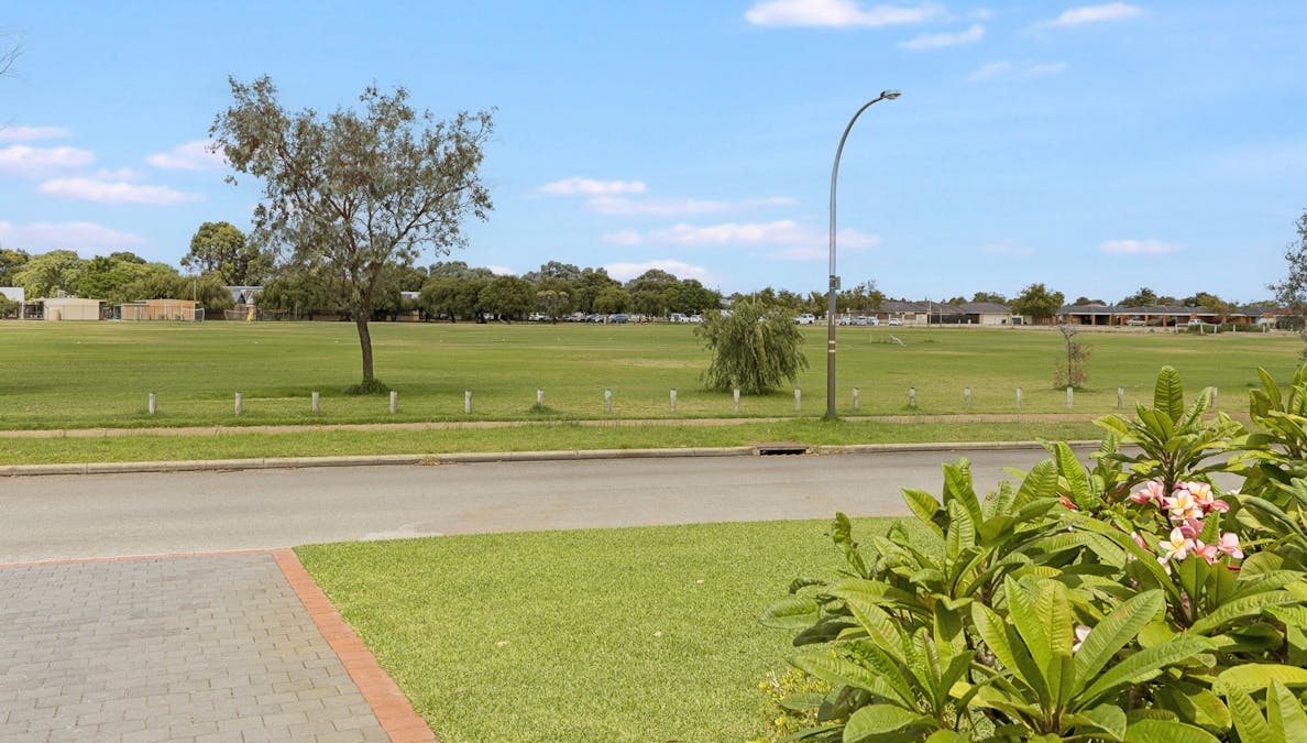 37 Pamplona Boulevard, Port Kennedy, WA, 6172 - Image 27