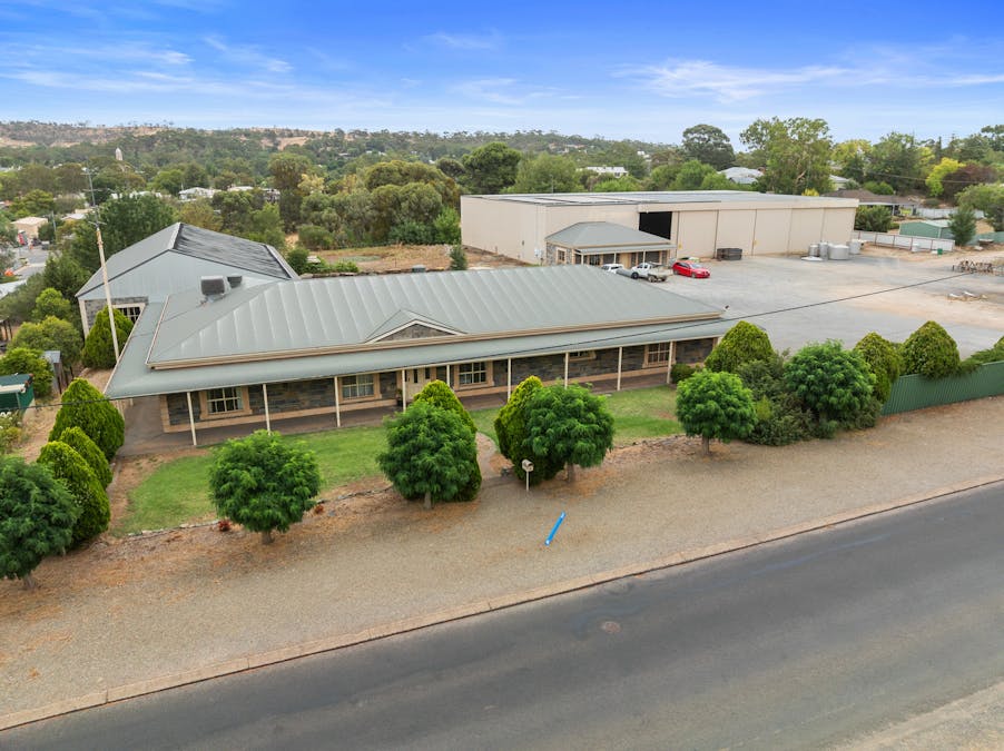 8 New Road, Clare, SA, 5453 - Image 2