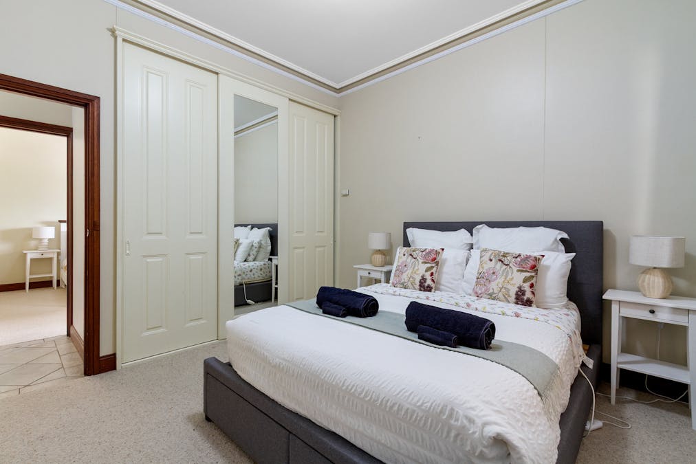 8 New Road, Clare, SA, 5453 - Image 16