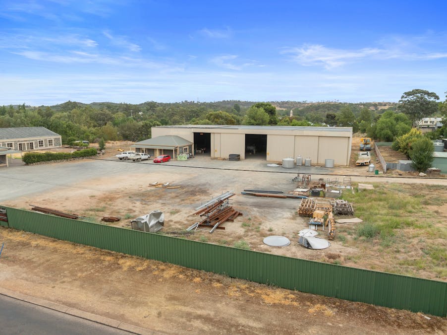 8 New Road, Clare, SA, 5453 - Image 31