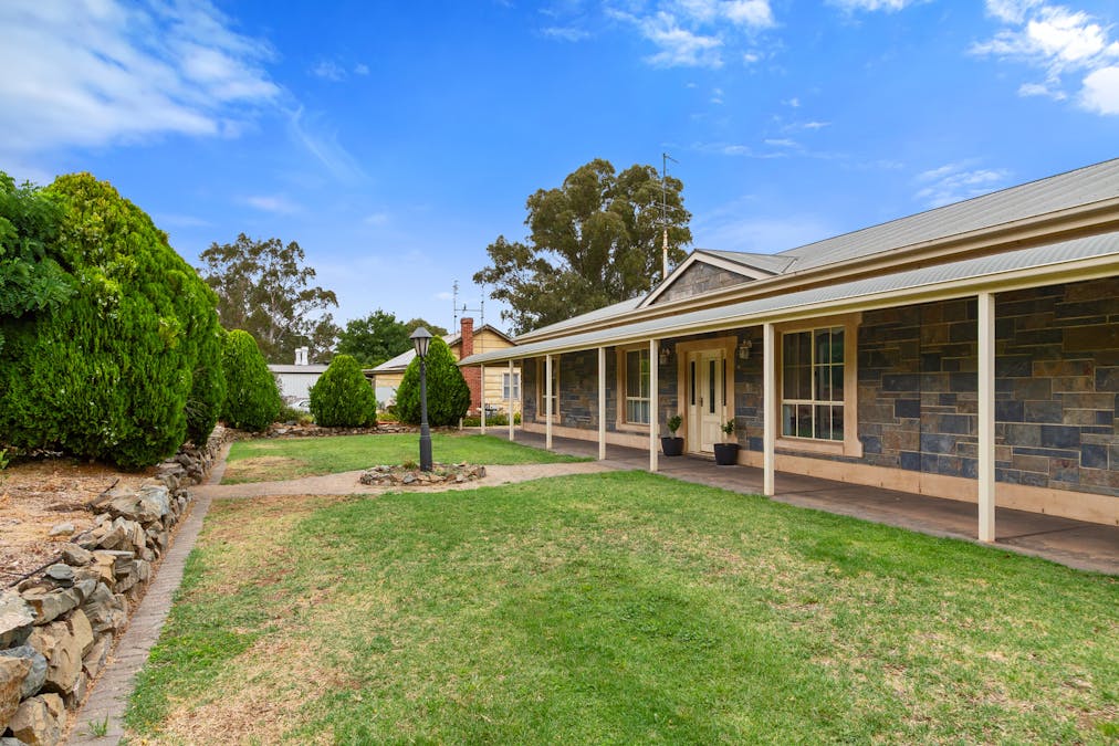 8 New Road, Clare, SA, 5453 - Image 3