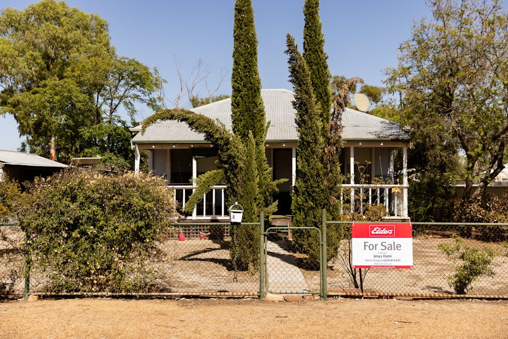 8 Dampier Street, Bruce Rock, WA, 6418 - Image 1