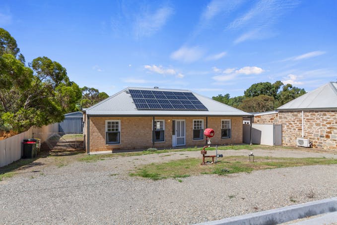 31 Lower Thames Street, Burra, SA, 5417 - Image 1