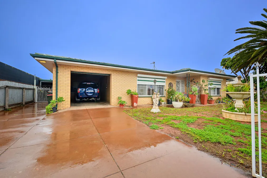 32 Ramsay Street, Whyalla Stuart, SA, 5608 - Image 2