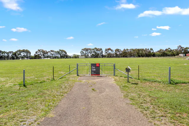 60 Jiparu Drive — photo from Elders Real Estate Yass Valley