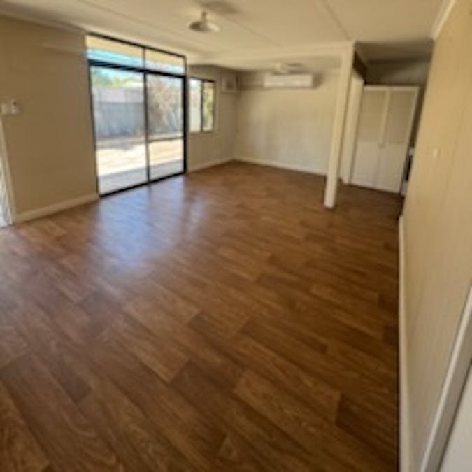 1/3 Lambeff Street, Ceduna, SA, 5690 - Image 2