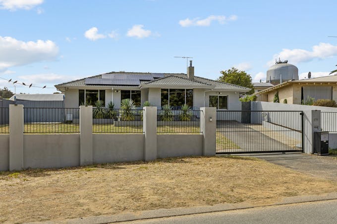 29 Gray Road, Mandurah, WA, 6210 - Image 1