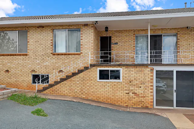 16 Evans Parade — photo from Elders Real Estate Parkes
