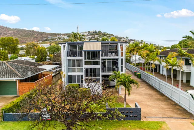 6/150 Mitchell Street — photo from Elders Townsville