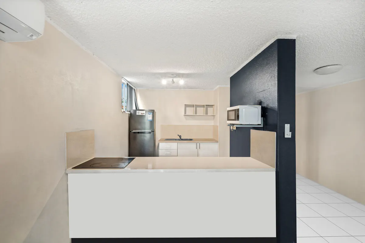 6/150 Mitchell Street — photo 4 of 11
