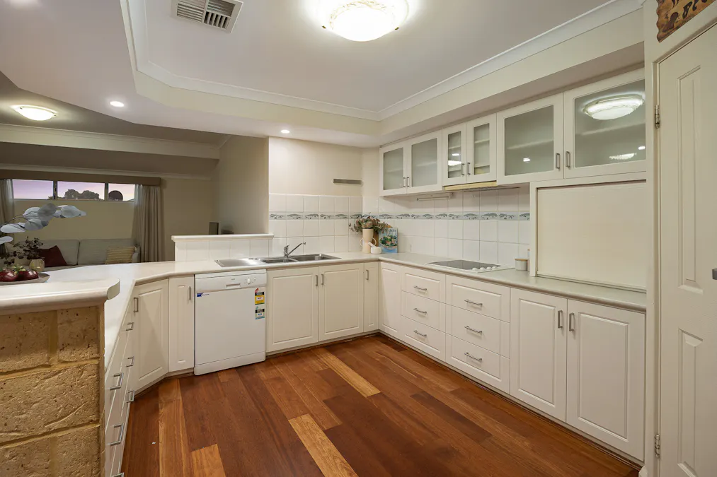 17 Claiborne Road, Secret Harbour, WA, 6173 - Image 13