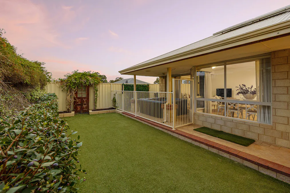 17 Claiborne Road, Secret Harbour, WA, 6173 - Image 32