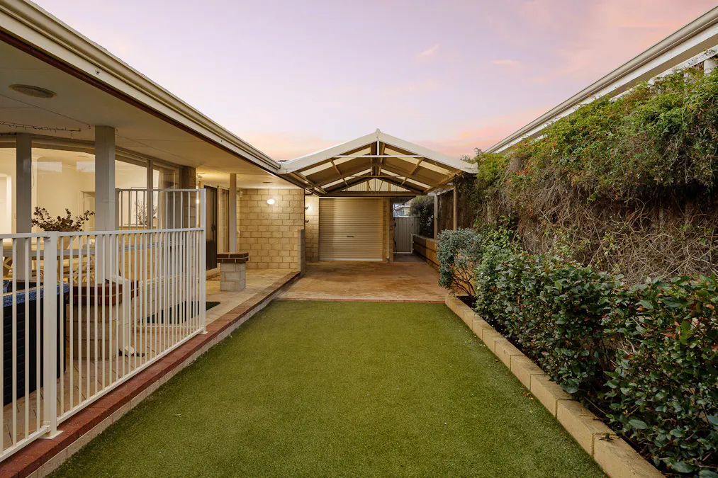 17 Claiborne Road, Secret Harbour, WA, 6173 - Image 33