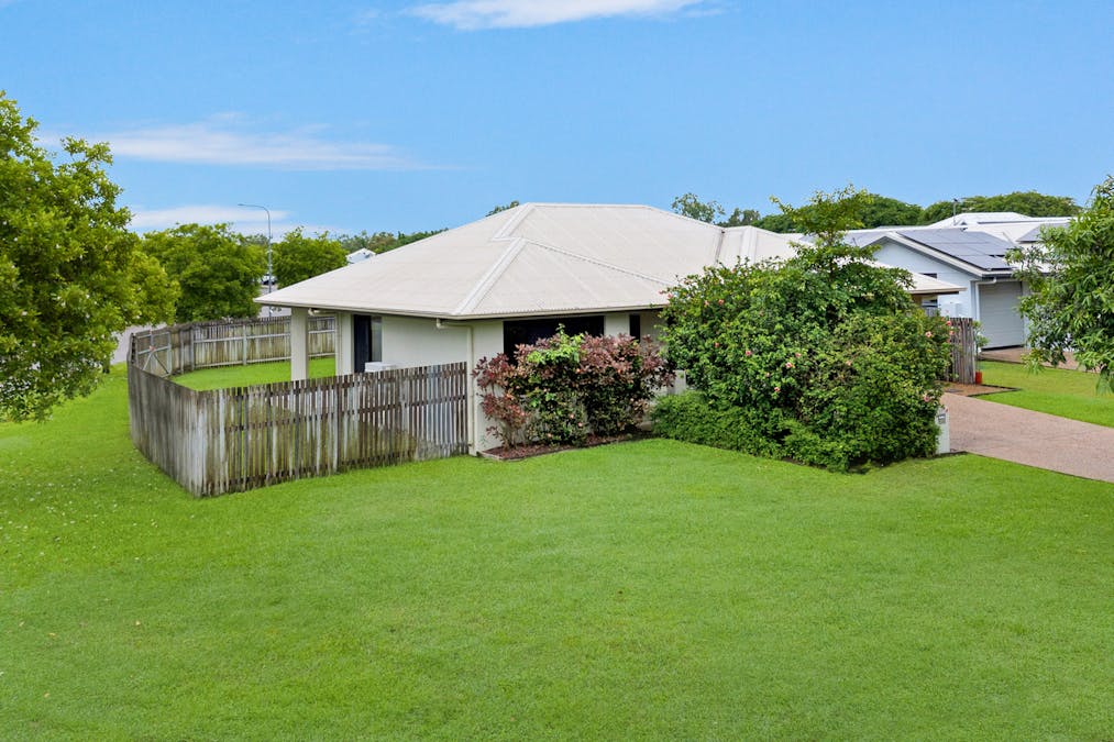 27  Summergold Street, Mount Low, QLD, 4818 - Image 1