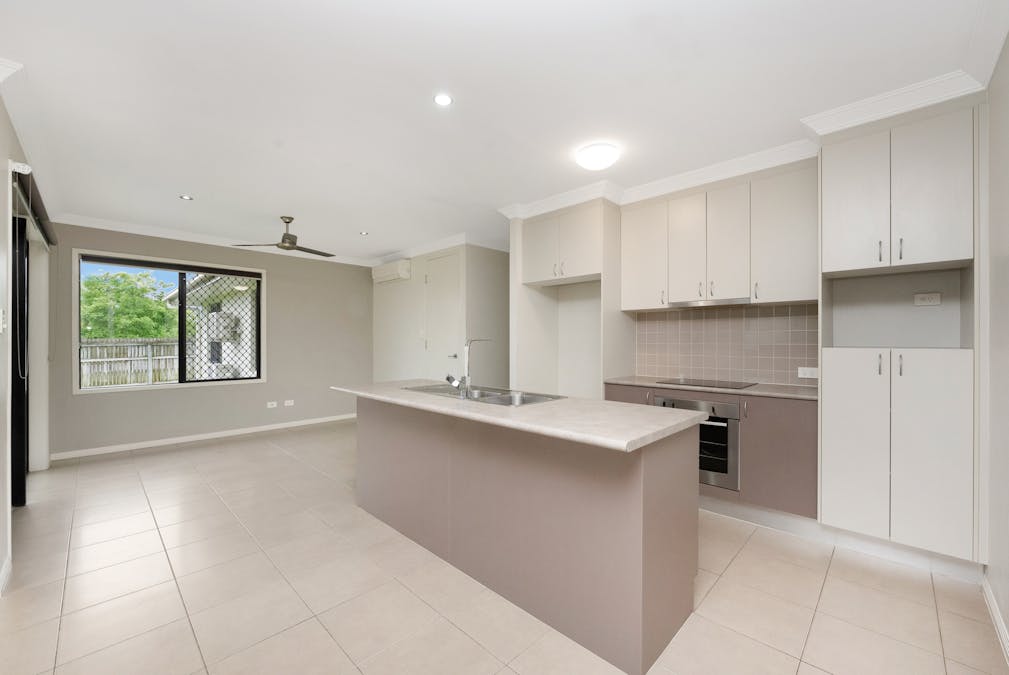 27  Summergold Street, Mount Low, QLD, 4818 - Image 2