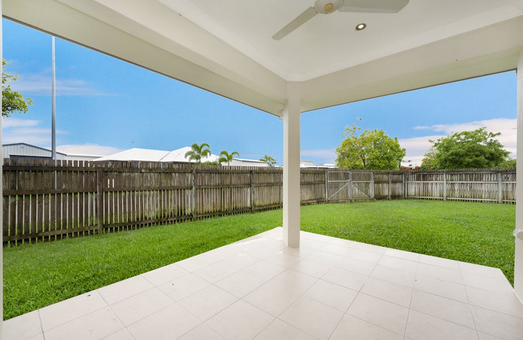 27  Summergold Street, Mount Low, QLD, 4818 - Image 9