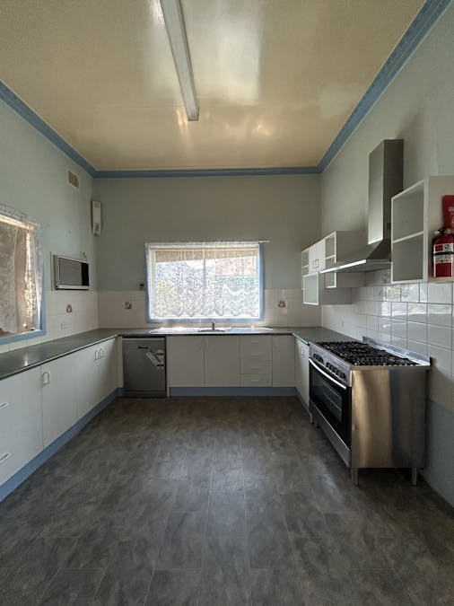 28 Stephen Street, Hamilton, VIC, 3300 - Image 6