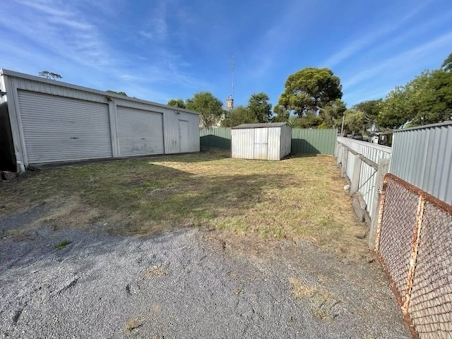 28 Stephen Street, Hamilton, VIC, 3300 - Image 12
