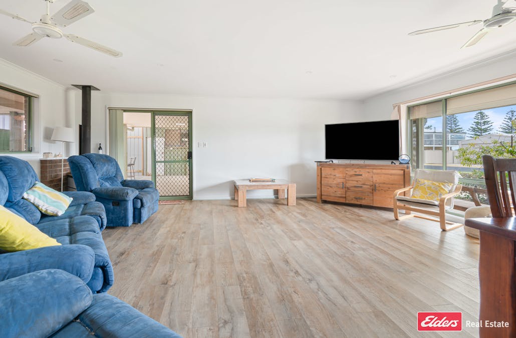 2 Seaview Drive, Kingston Se, SA, 5275 - Image 6