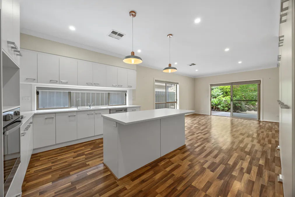 10 Uplands Drive, Murray Bridge, SA, 5253 - Image 4