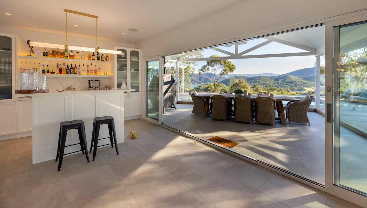 16 Bankers Rise, Mountain Bay, VIC, 3723 - Image 2