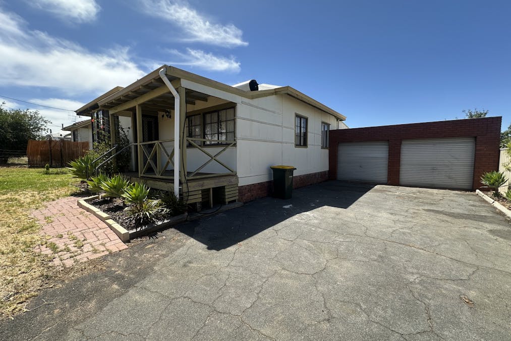18 Braeside Road, Katanning, WA, 6317 - Image 22