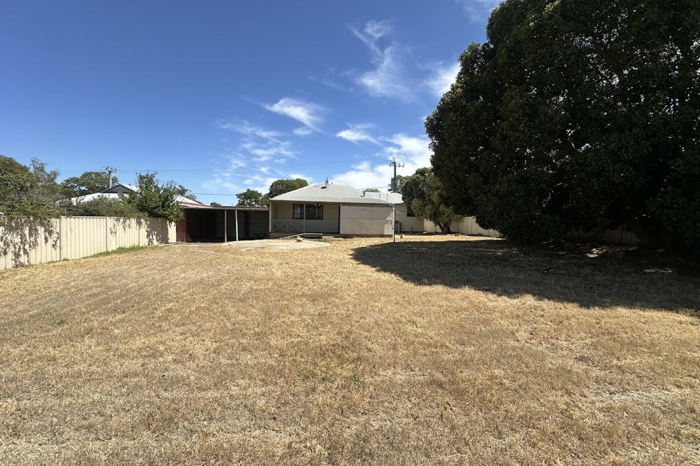 18 Braeside Road, Katanning, WA, 6317 - Image 20