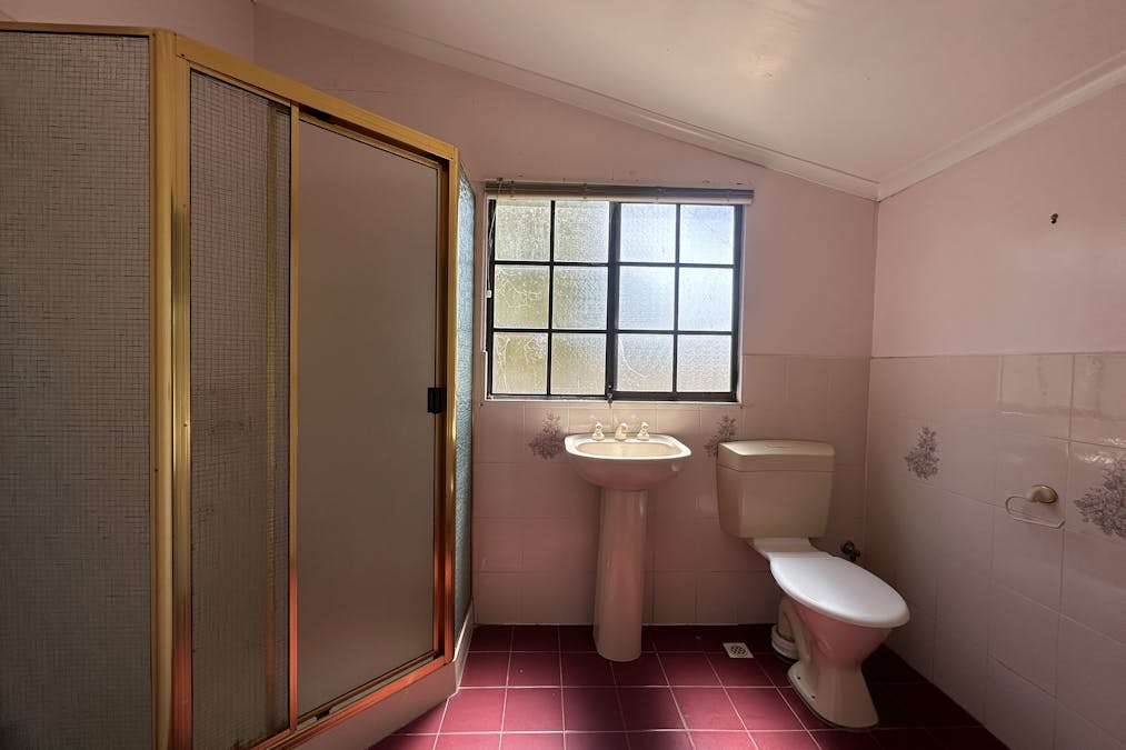 18 Braeside Road, Katanning, WA, 6317 - Image 15