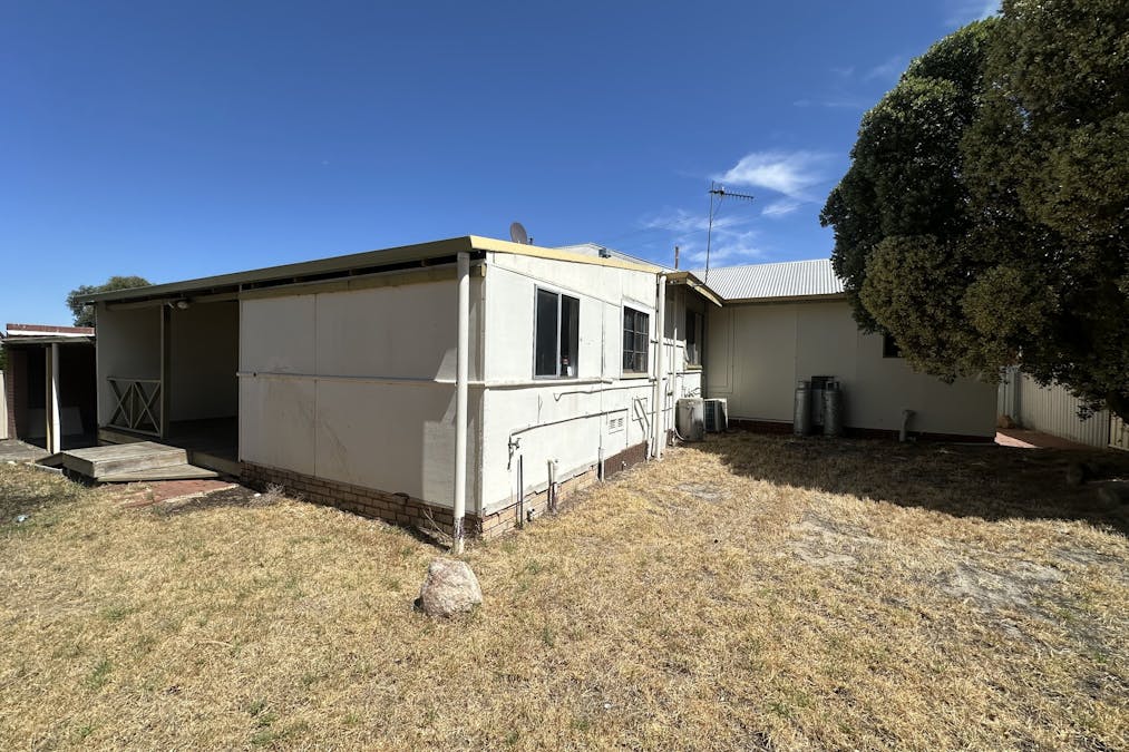 18 Braeside Road, Katanning, WA, 6317 - Image 21
