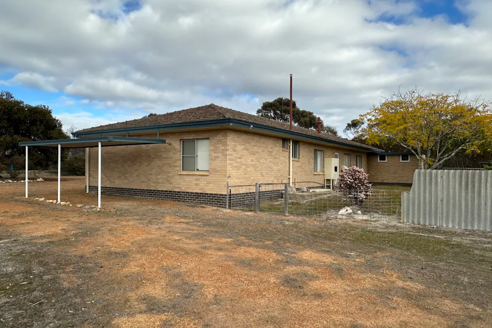 39 Jaekel Street, Ongerup, WA, 6336 - Image 12