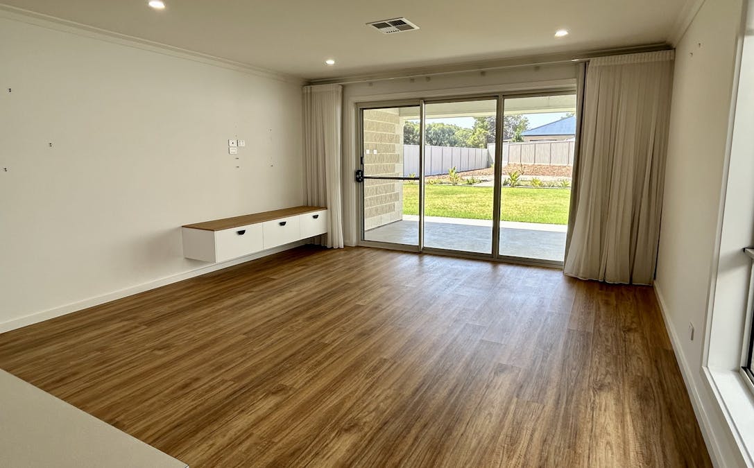 1 Hisgrove Road, Renmark, SA, 5341 - Image 5