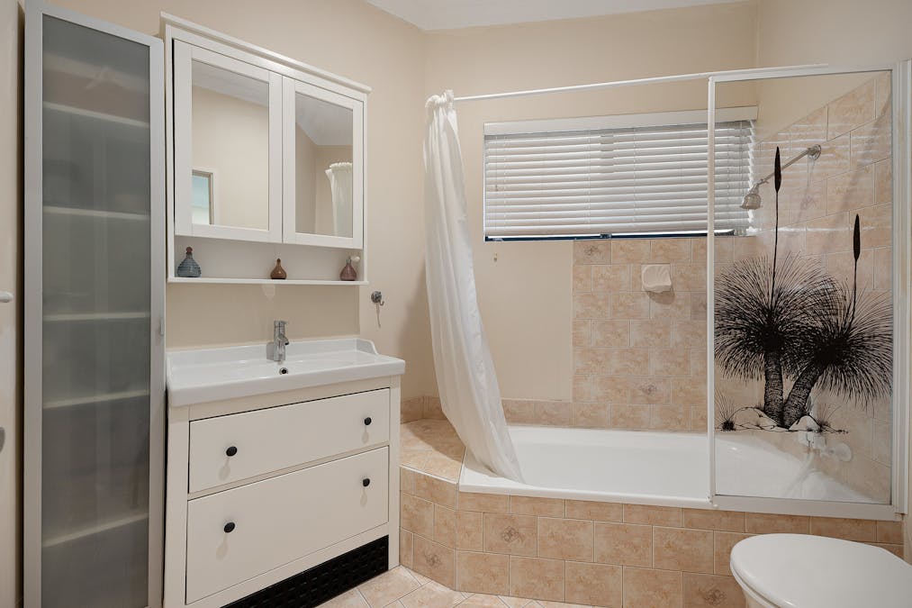 20 Warnbro Beach Road, Safety Bay, WA, 6169 - Image 20