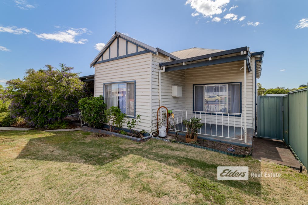 11 Lawley Street, Collie, WA, 6225 - Image 2